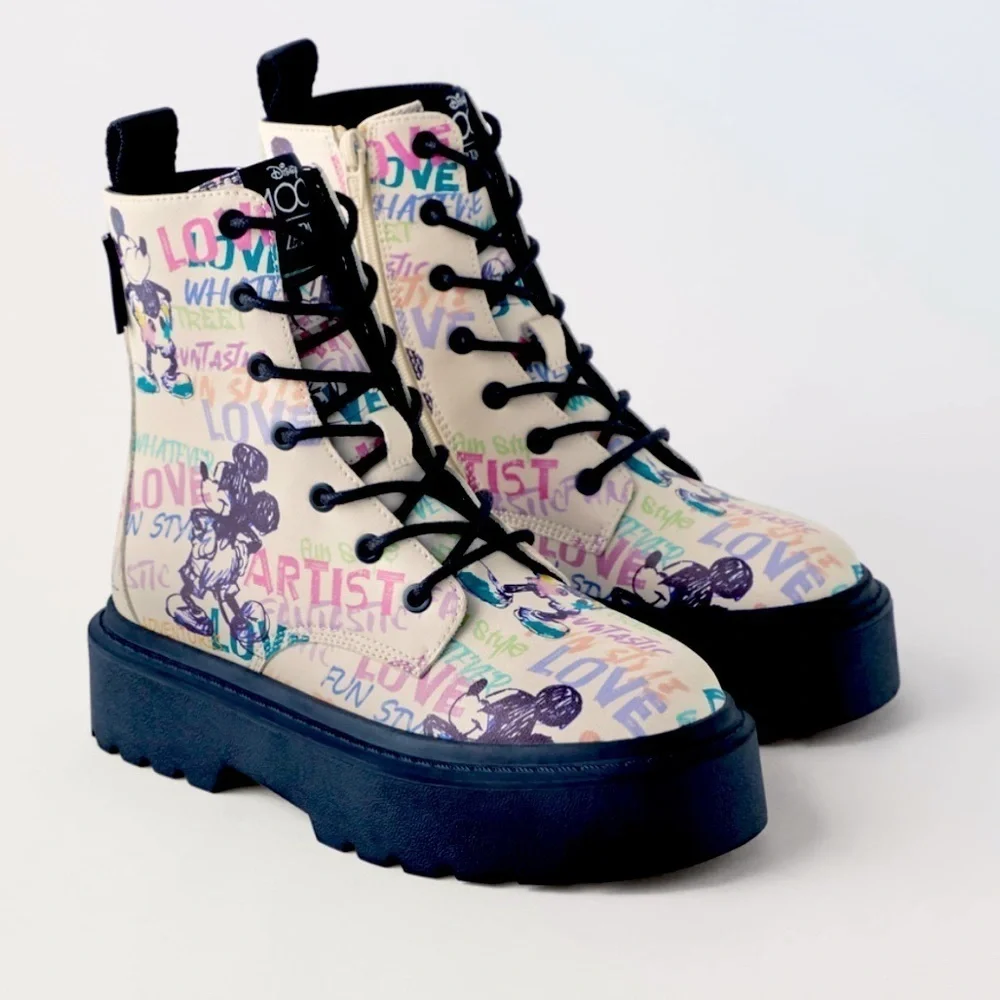 ZARA DISNEY Kids Combat Boots, Size 1.5 (34EU)